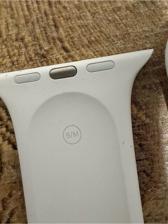 Apple 38mm Sport Band for Apple Watch 38 MM S/m M/L White - Picture 2 of 6